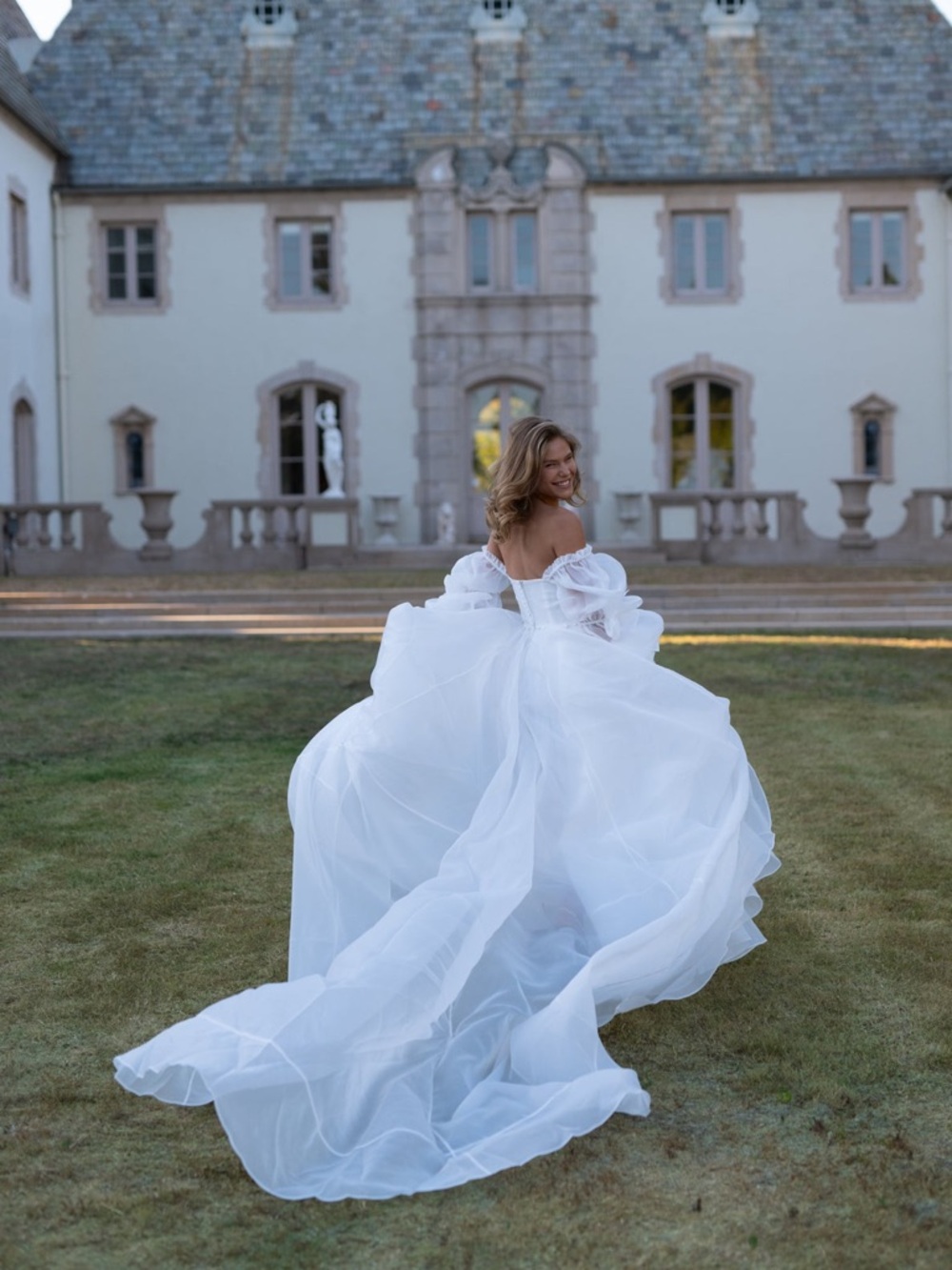 Selkie The Ivory Copulet Gown NWT